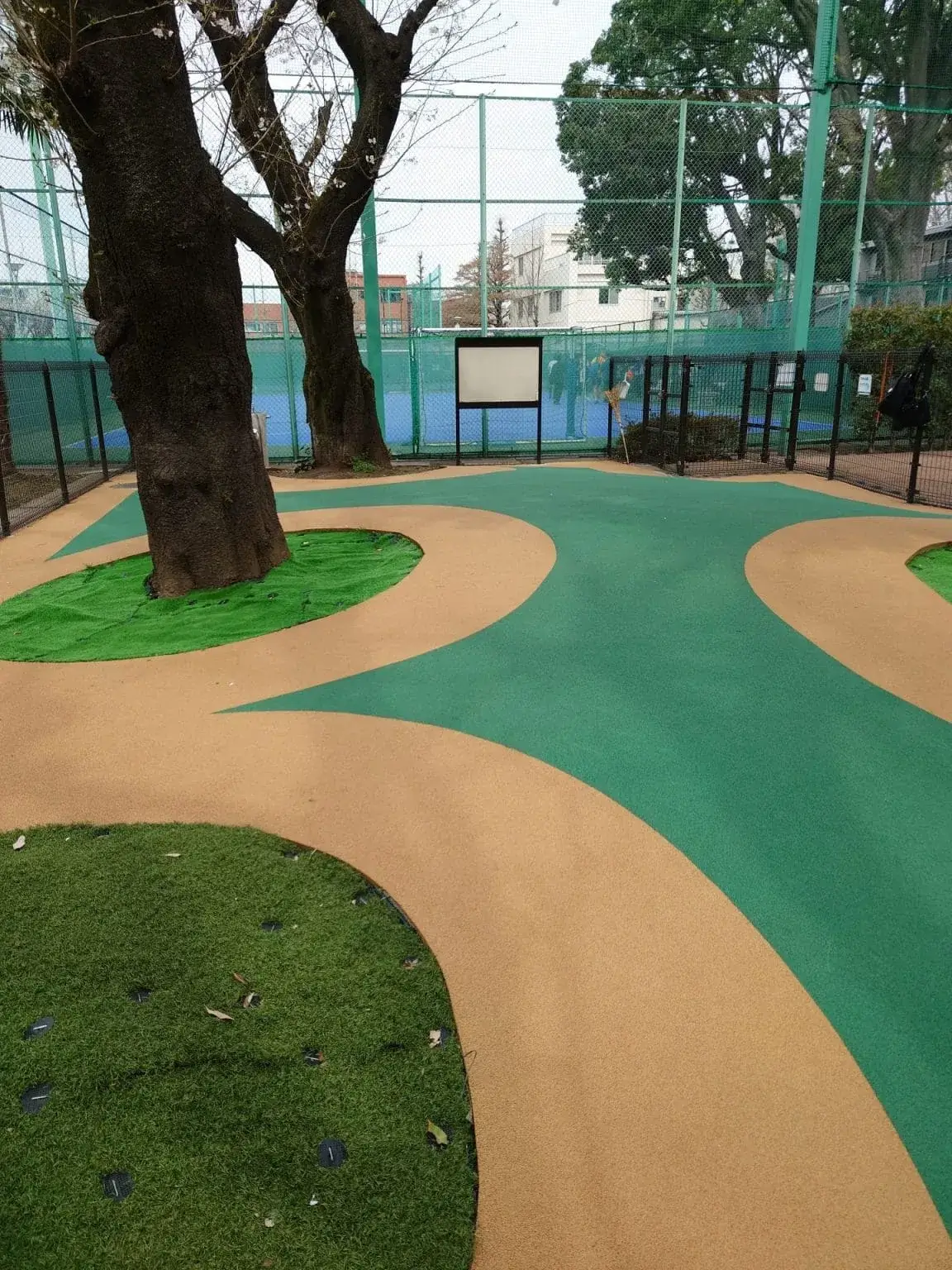 【文京区】目白台運動公園 わんわん広場