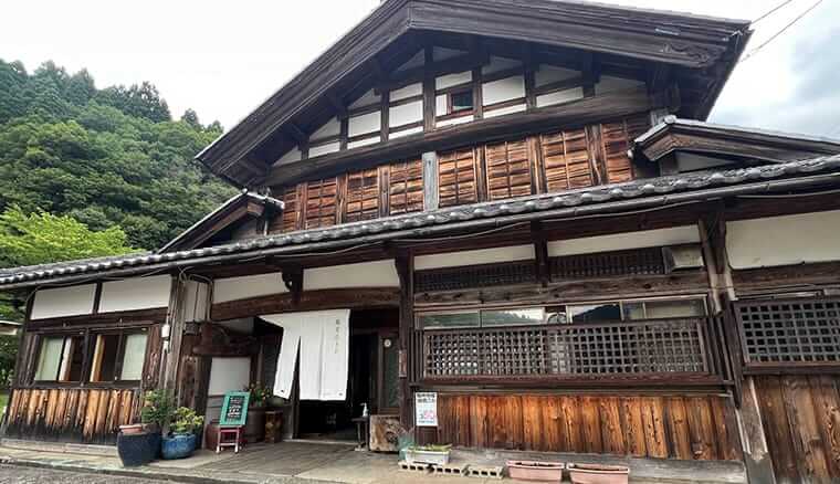 朝倉の里 利休庵:完全個室の和室のみ愛犬同伴OK