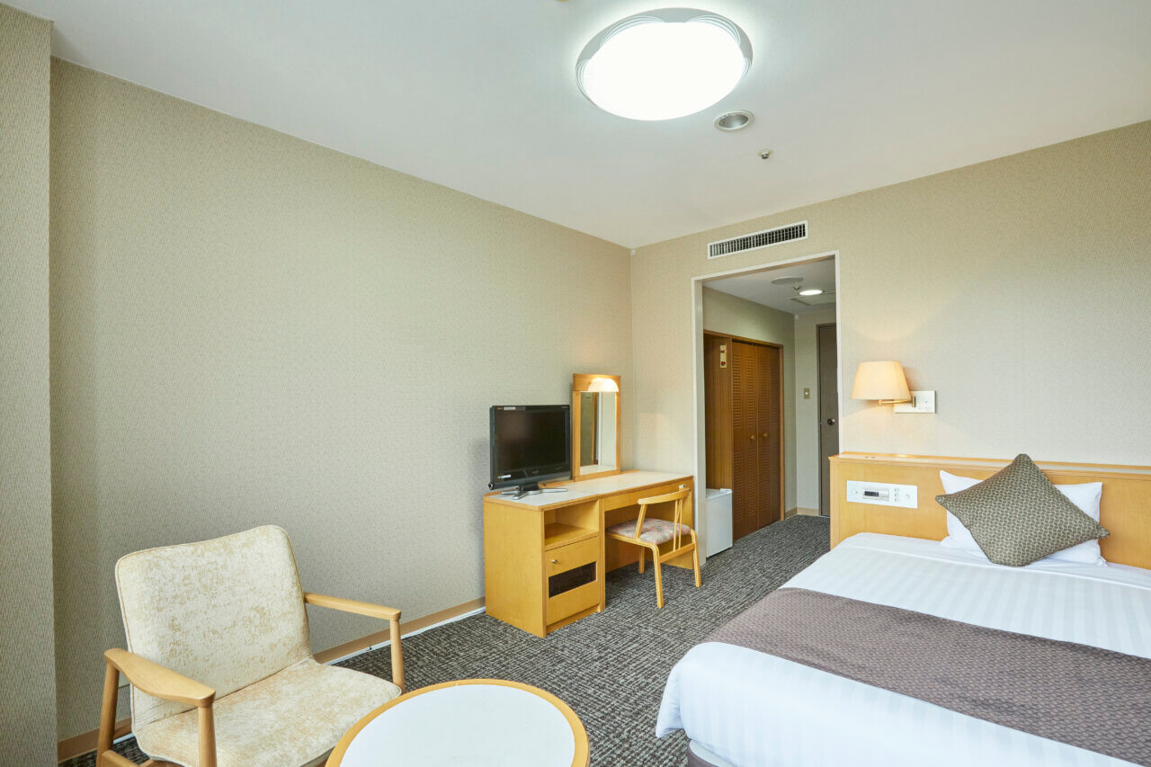 ワンちゃんルーム 洋室セミダブル（バス付）