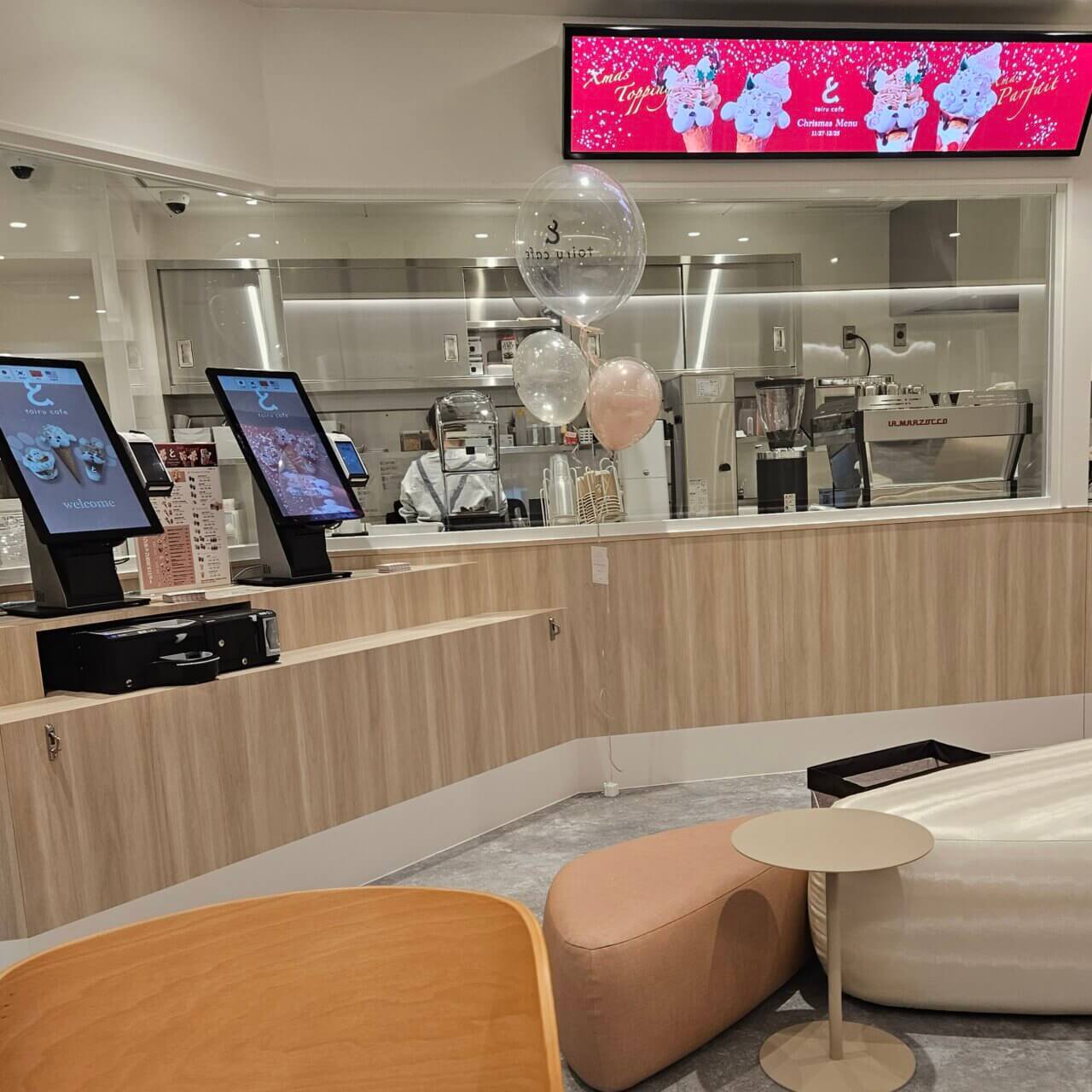 【大阪府・犬同伴OK】toiru cafe｜心斎橋で、愛犬と犬用メニューや可愛いソフトクリームを楽しめるペット同伴カフェ